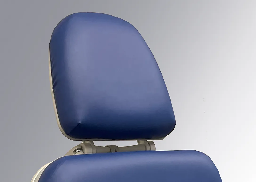 OakWorks 3100 Series Procedure Chair
