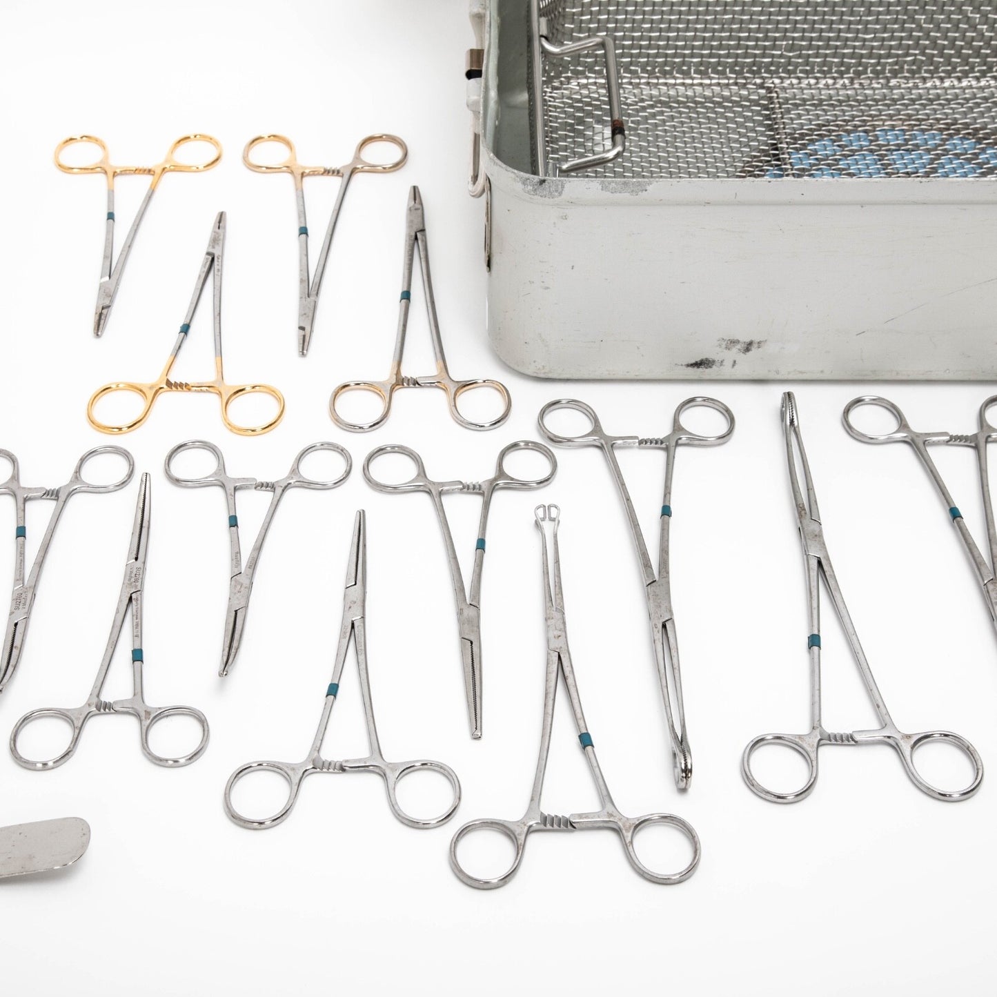 V. Muelller Aesculap O.R. Cesarean C-Section GYN Instrument Set SU2722 SU2760