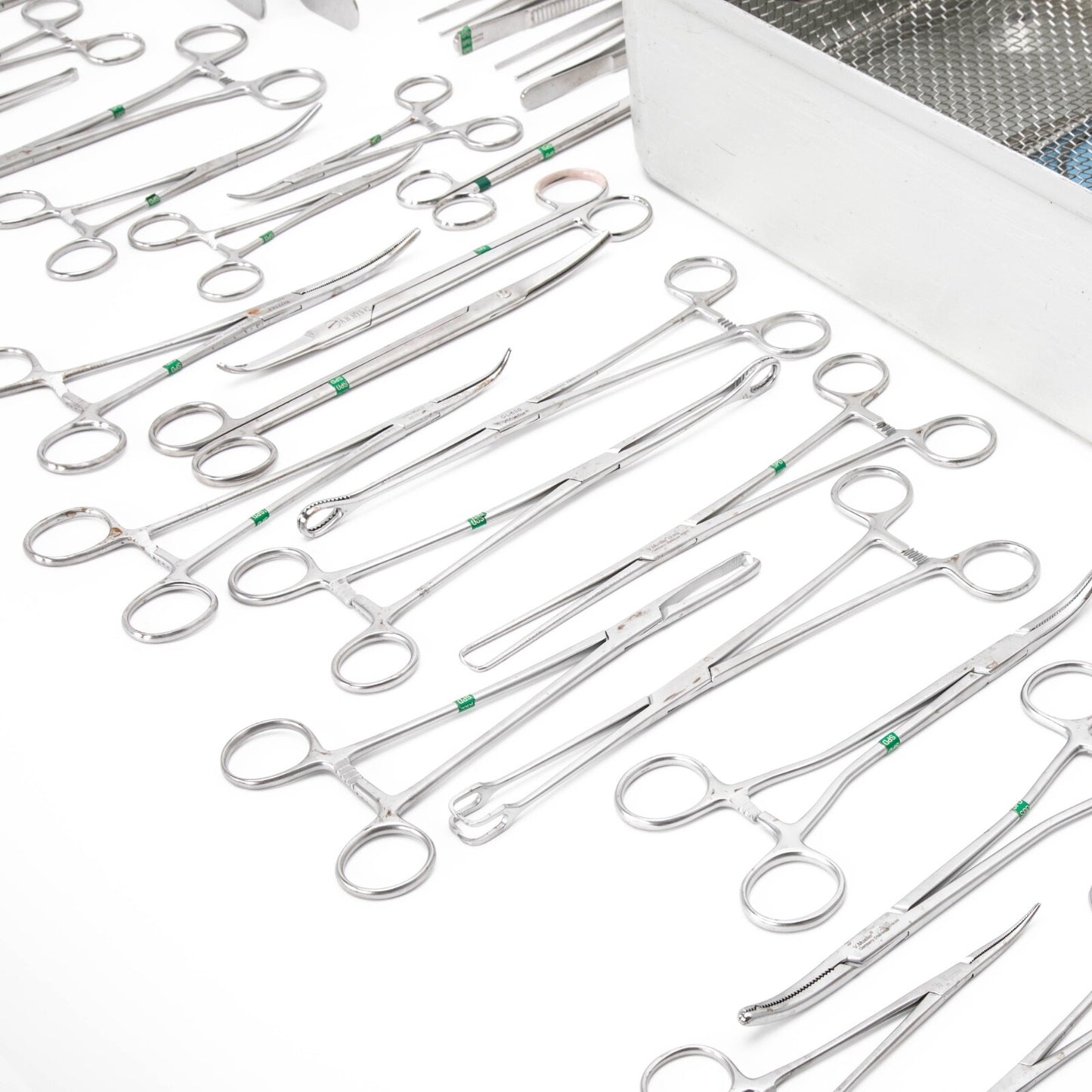 V. Mueller Vaginal Hysterectomy GYN Set SU1403001 70-6560 32-5005