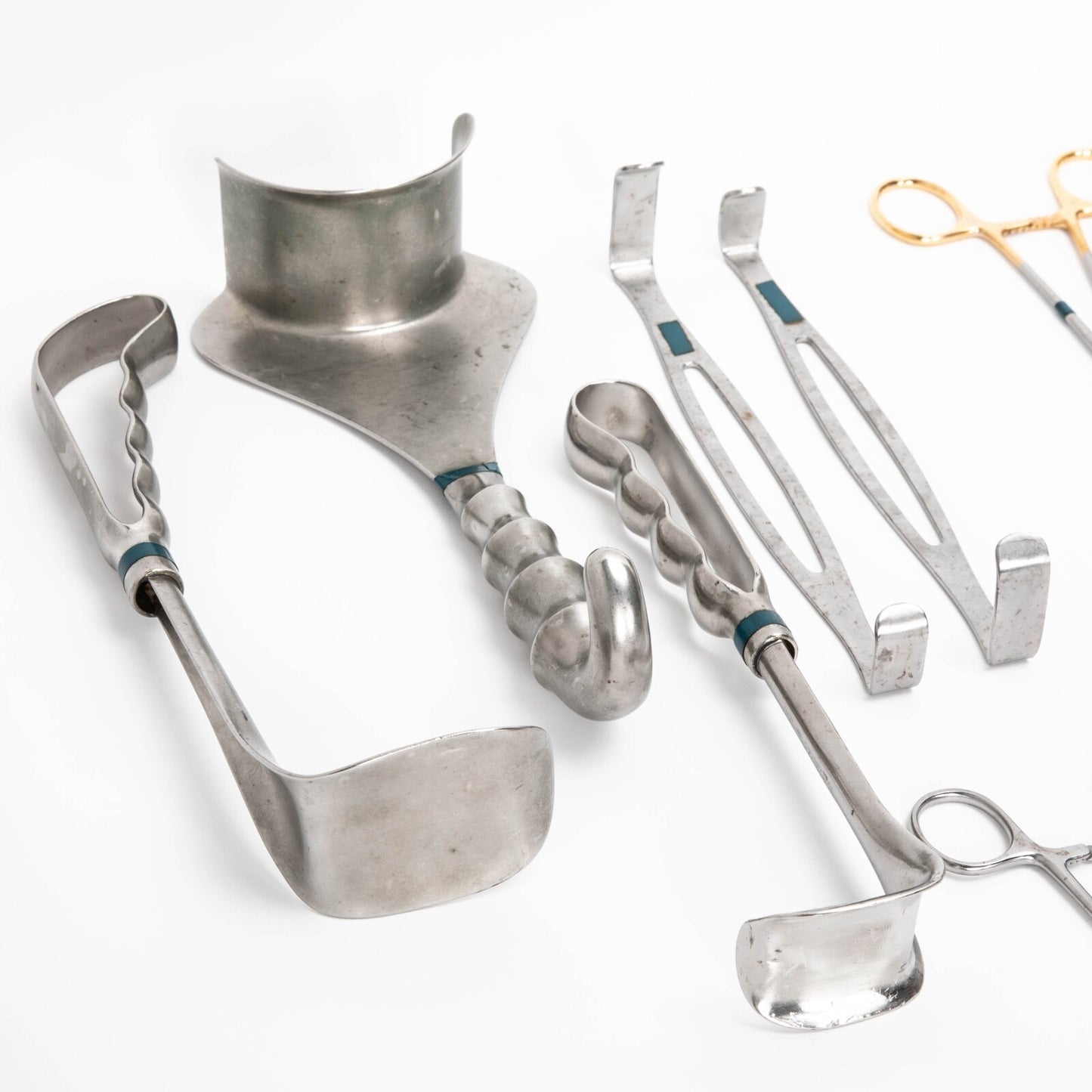 V. Muelller Aesculap O.R. Cesarean C-Section GYN Instrument Set SU2722 SU2760