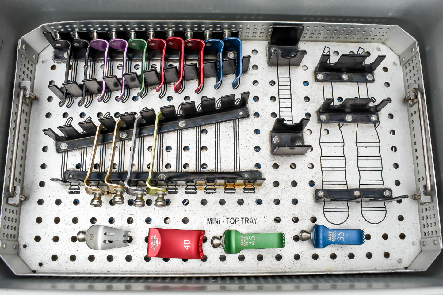 NSI Clear-Line and Synthes Retractor System Tray 03.820.100 03.820.101 03.820.10