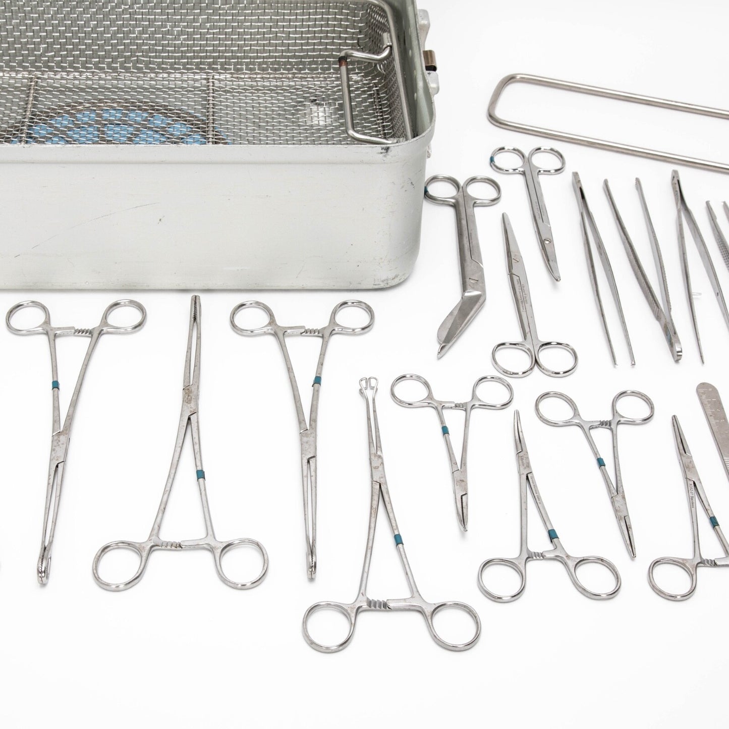 V. Muelller Aesculap O.R. Cesarean C-Section GYN Instrument Set SU2722 SU2760