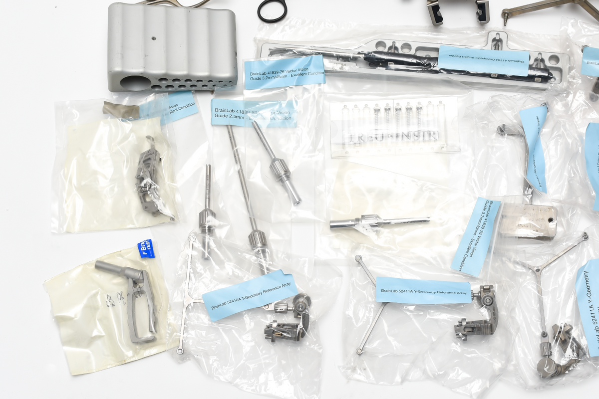 BrainLab Instrument Tray – KenMed Surgical
