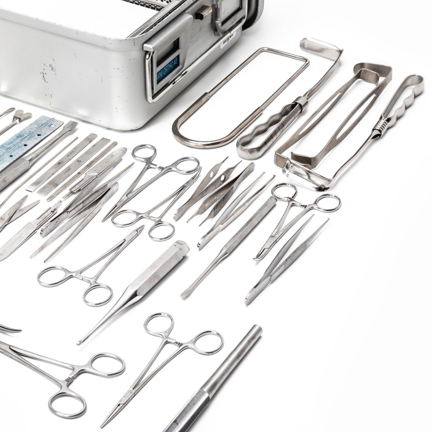 V. Mueller Small Mini Orthopedic Surgical Instrument Set SU2735 107-121