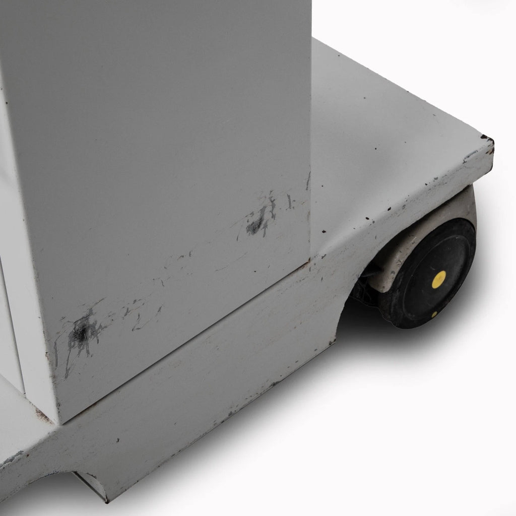 ERBE VIO 300D Electrosurgery Generator; Cart & Foot Control SW: 1.7.10 (Romanic)