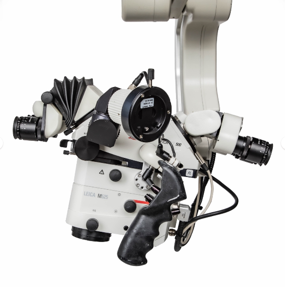 Leica M525 OH4 High-Performance Surgical Microscope System w/ Hitachi HV-D37A 3CCD Camera & Recorder