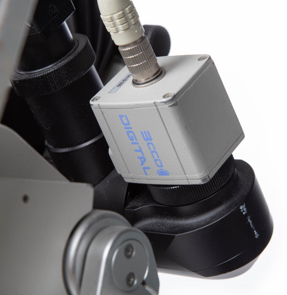 Leica M525 OH4 High-Performance Surgical Microscope System w/ Hitachi HV-D37A 3CCD Camera & Recorder
