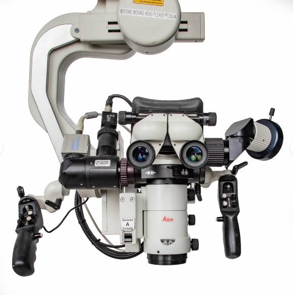 Leica M525 OH4 High-Performance Surgical Microscope System w/ Hitachi HV-D37A 3CCD Camera & Recorder
