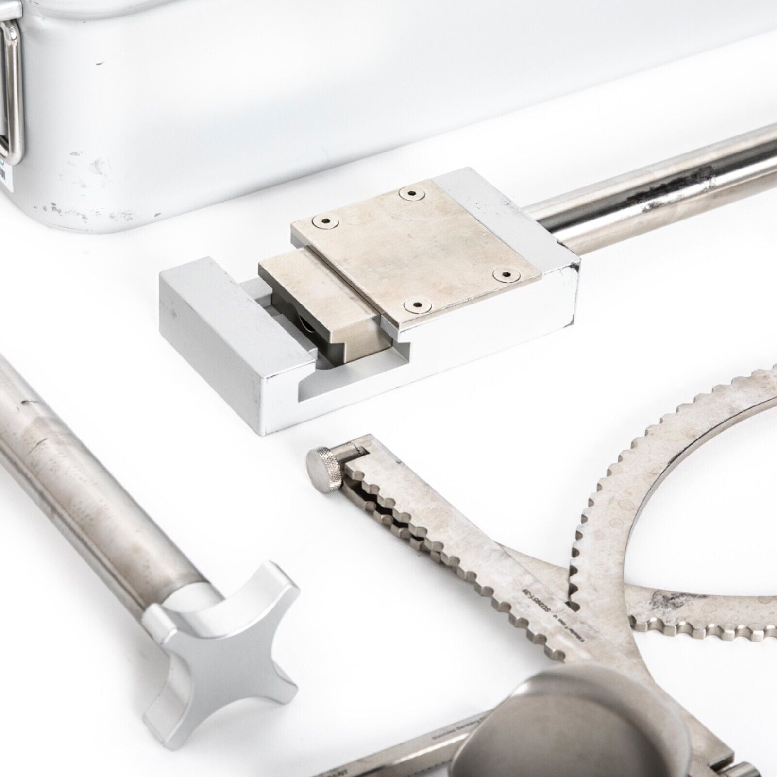 V. Mueller Bookwalter Harrington Retractor Set SU2951-39 SU2951-843 SU2951-79