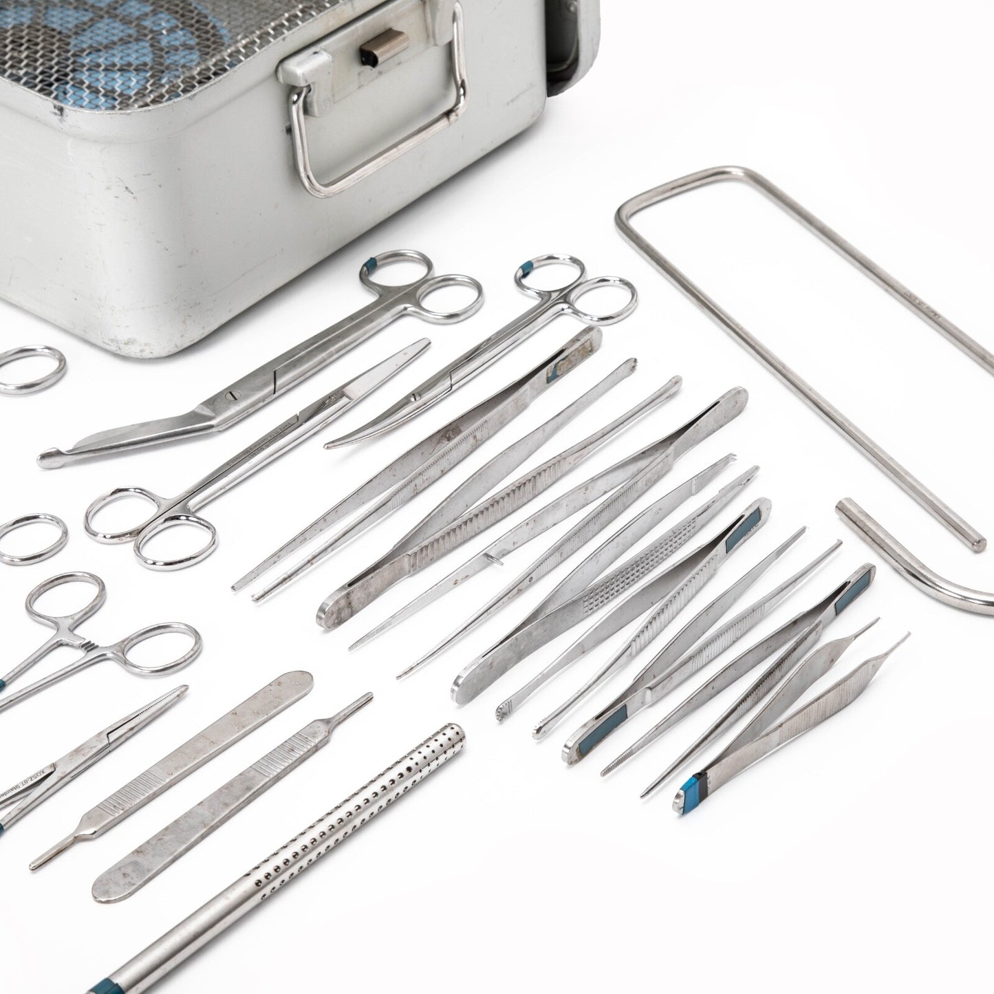 V. Muelller Aesculap O.R. Cesarean C-Section GYN Instrument Set SU2722 SU2760