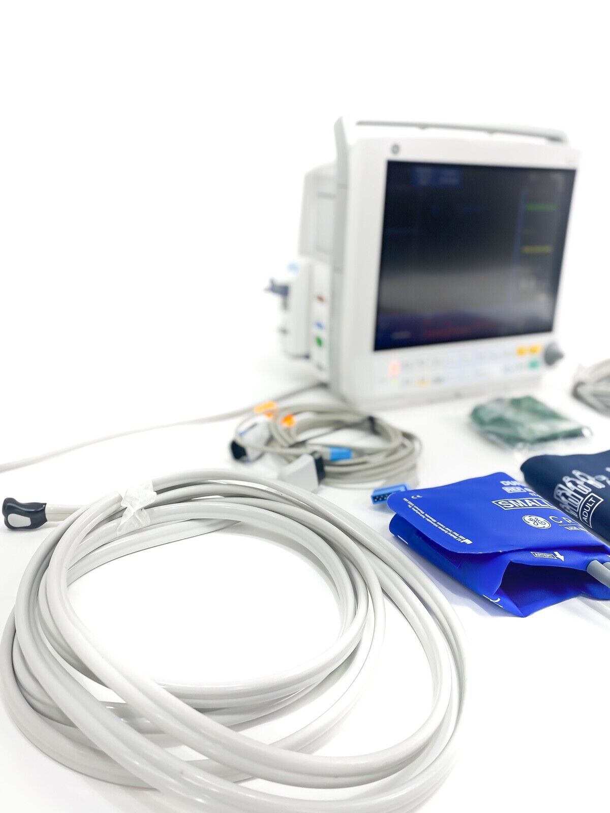 GE B40 Patient Monitor 2600040-003; ECG cable; GE CARESCAPE E-sCAiO Respiratory